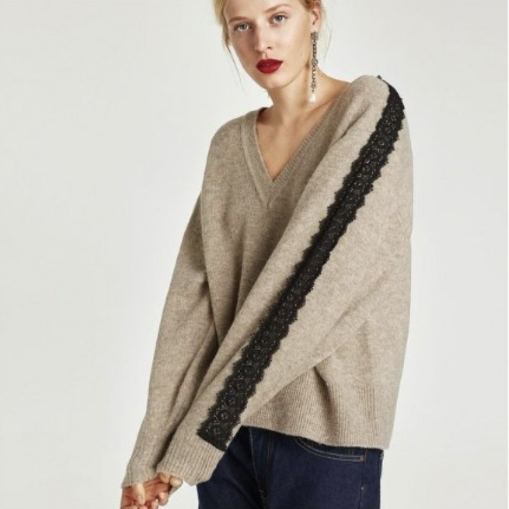 NWT Zara Beige Oversized Contrasting Lace Sleeve/Shoulder Details Sweater. S
